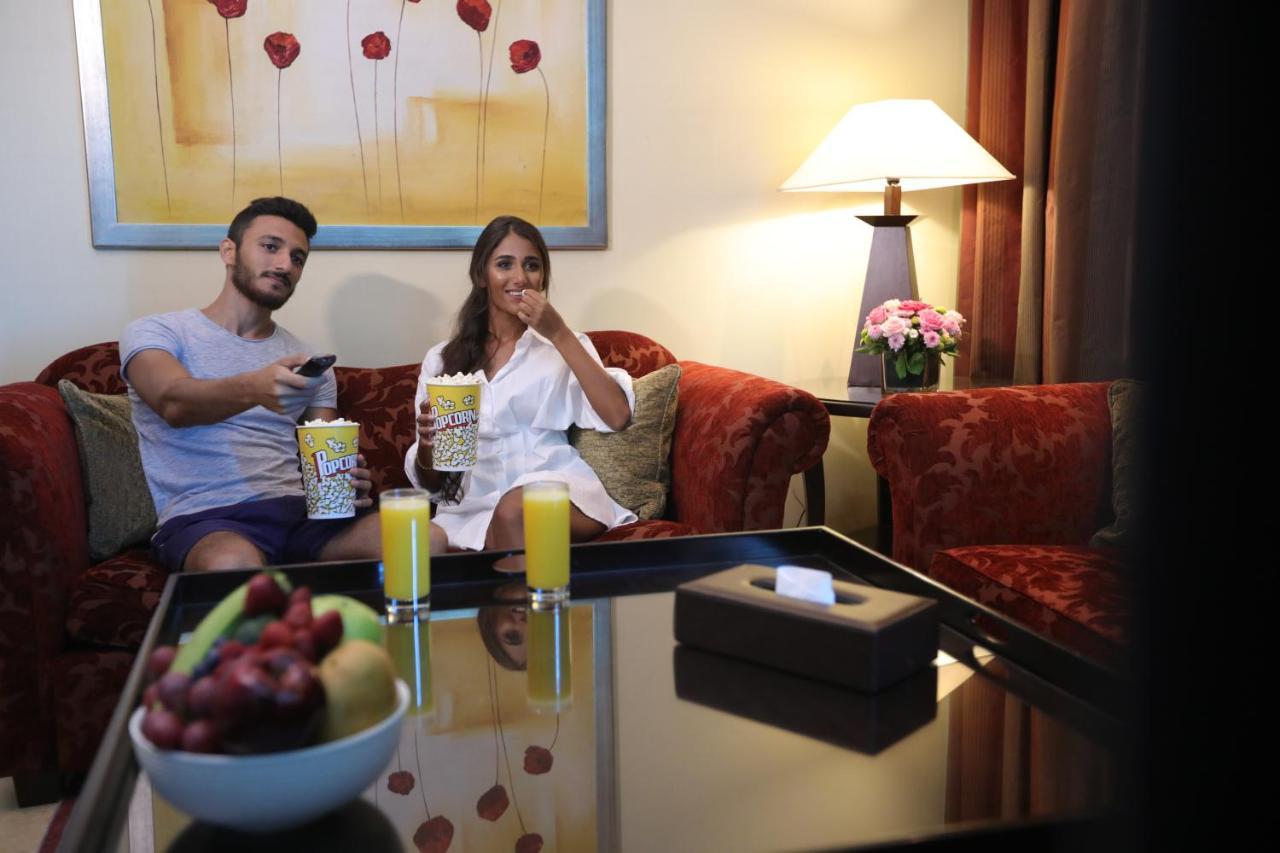 Aparthotel Raouche Arjaan By Rotana Beirut Exterior foto