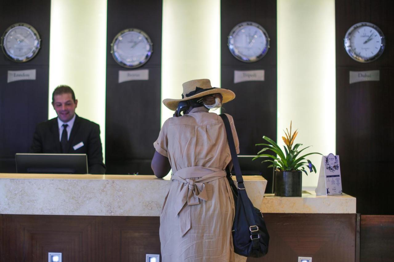 Aparthotel Raouche Arjaan By Rotana Beirut Exterior foto