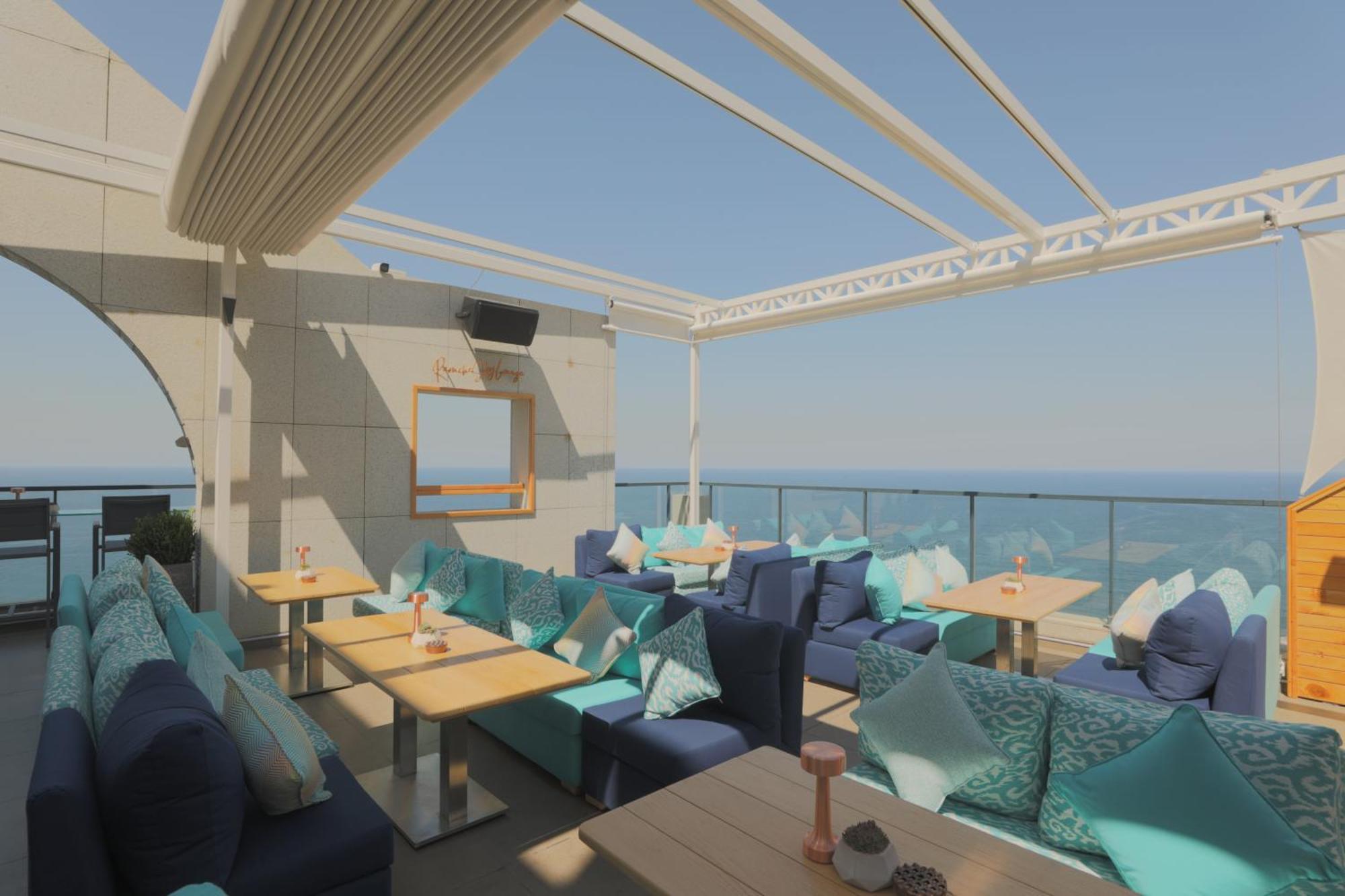 Aparthotel Raouche Arjaan By Rotana Beirut Exterior foto