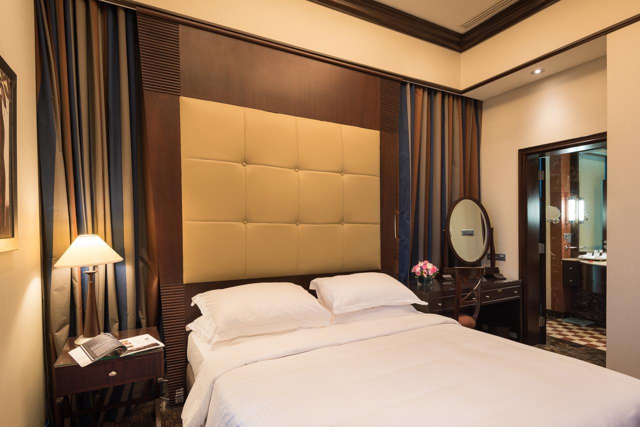 Aparthotel Raouche Arjaan By Rotana Beirut Exterior foto