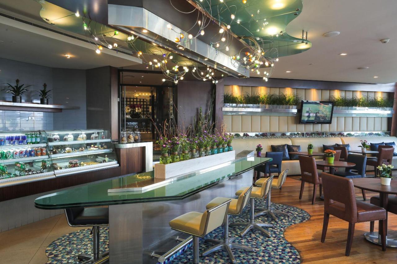 Aparthotel Raouche Arjaan By Rotana Beirut Exterior foto